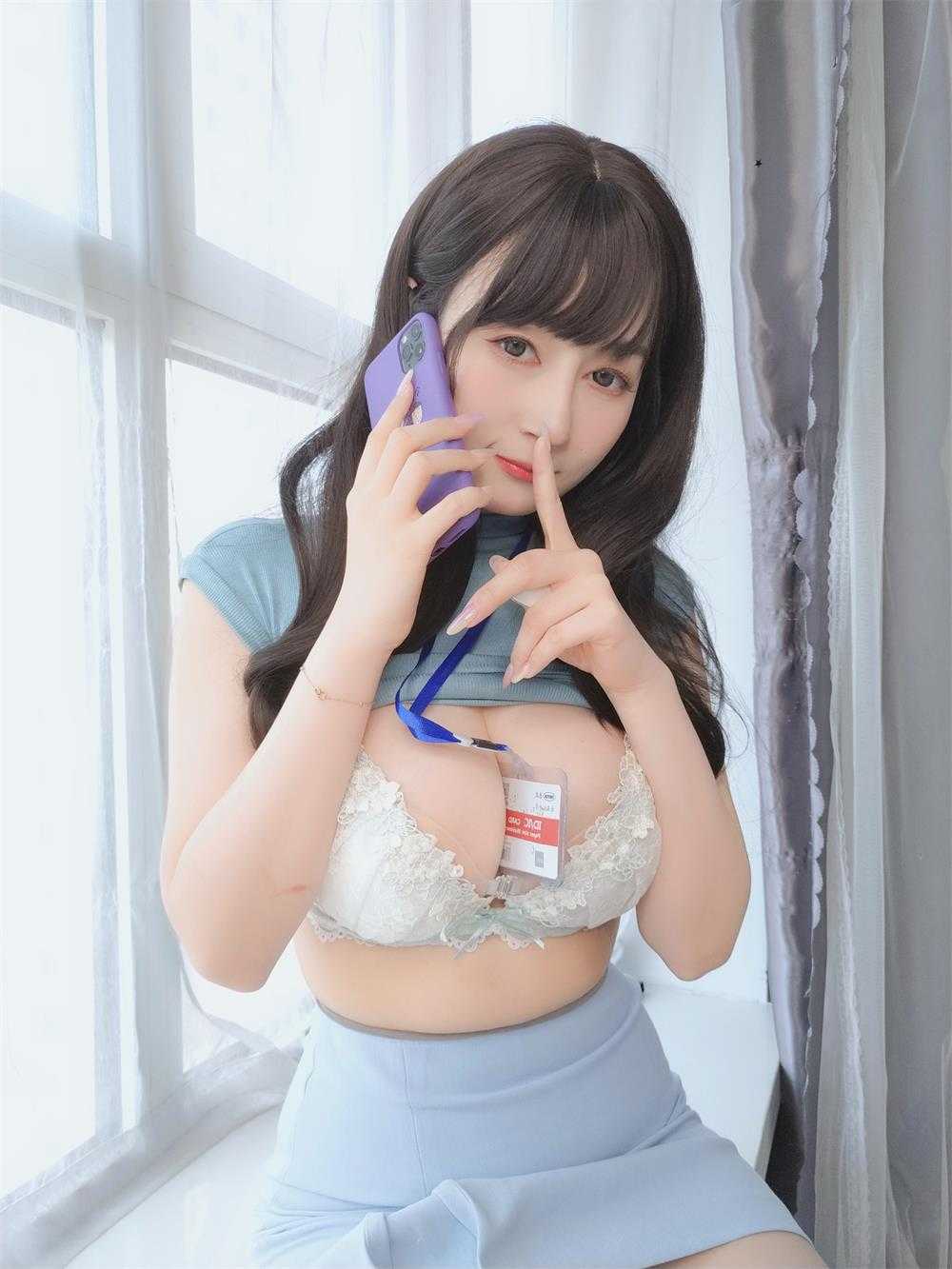 白银81 NO.112 巨乳の後輩 [183P/7V/1G]（1）